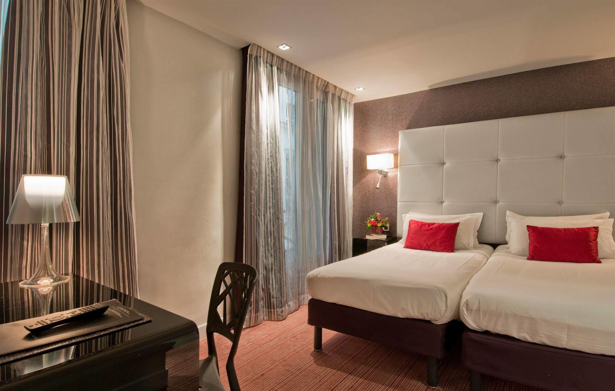 Hotel Opera Marigny Paris Room photo